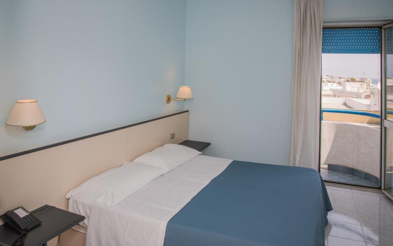 Eden Beach Club Torre Canne Esterno foto