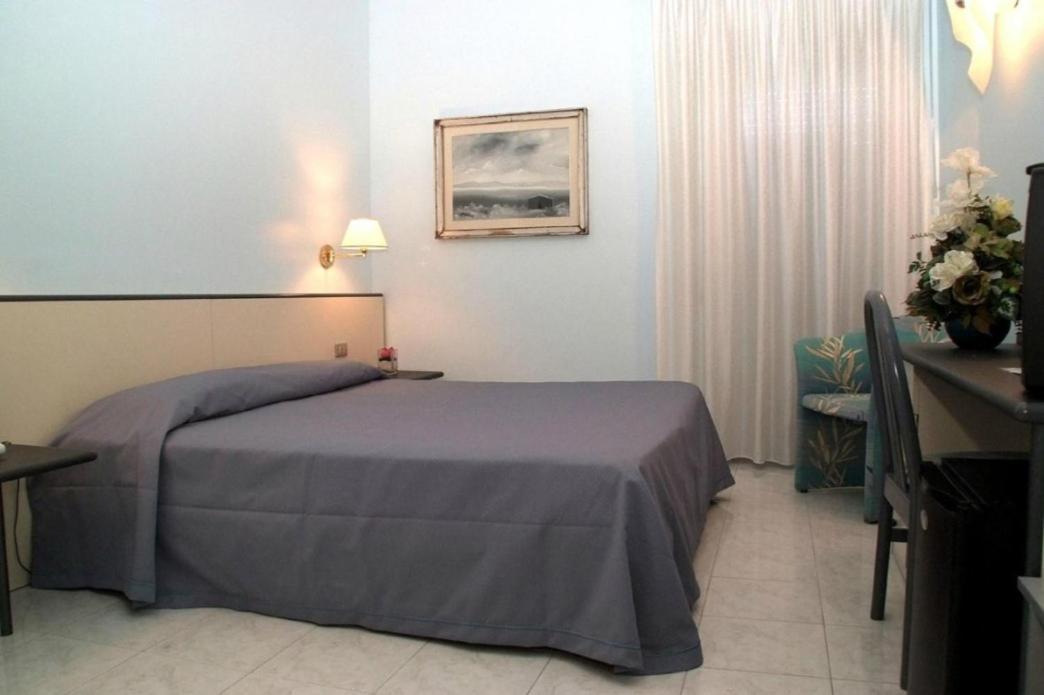 Eden Beach Club Torre Canne Esterno foto