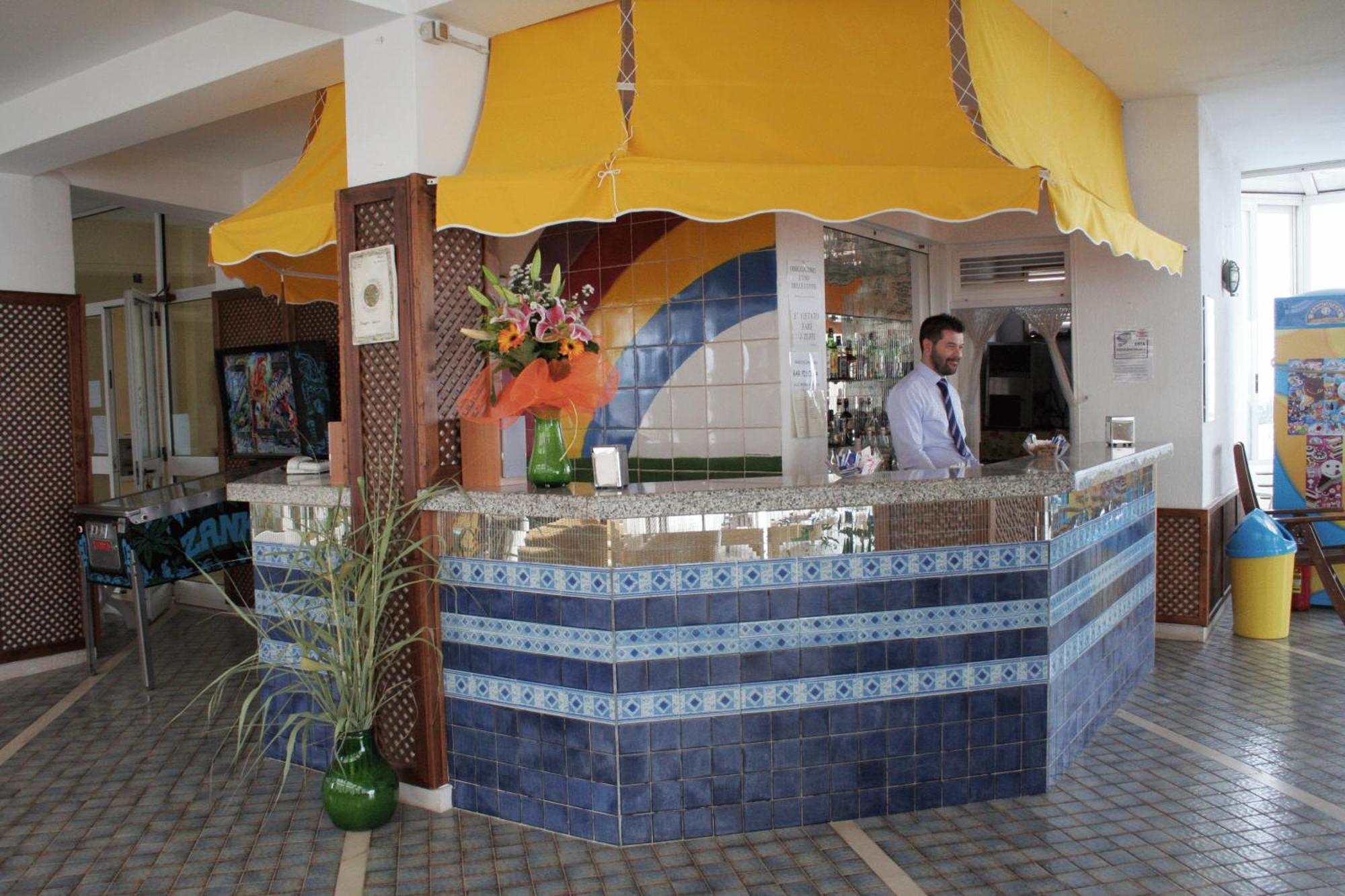 Eden Beach Club Torre Canne Esterno foto