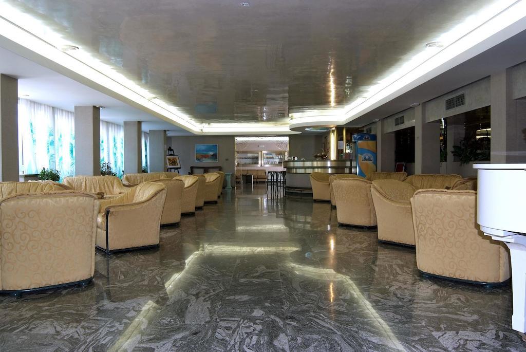 Eden Beach Club Torre Canne Esterno foto